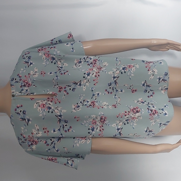 Rewind Floral top blouse women's size Xl - Picture 2 of 9